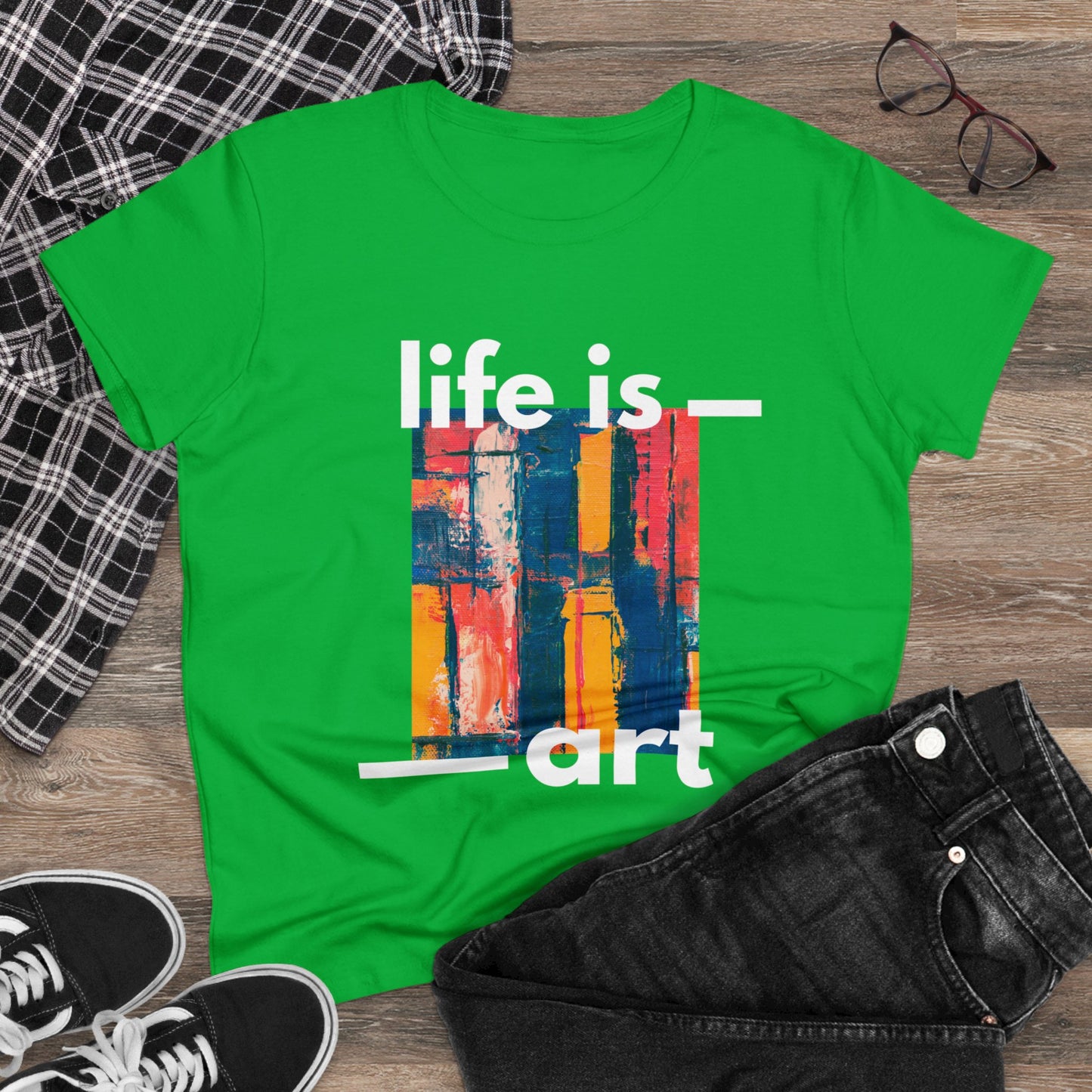 T shirt Life is art Graphic